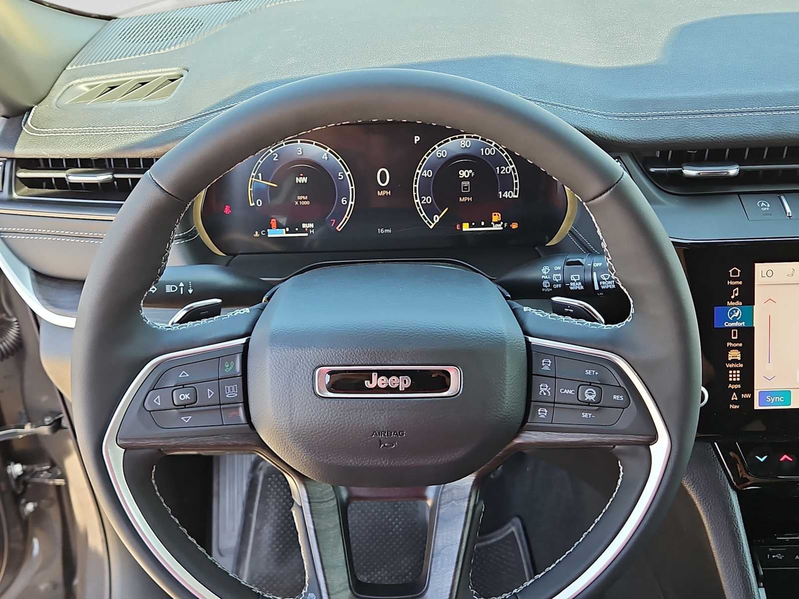 2026 Jeep Grand Cherokee GRAND CHEROKEE LIMITED 4X2