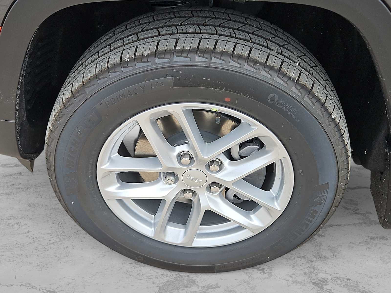 2026 Jeep Grand Cherokee GRAND CHEROKEE LAREDO X 4X4