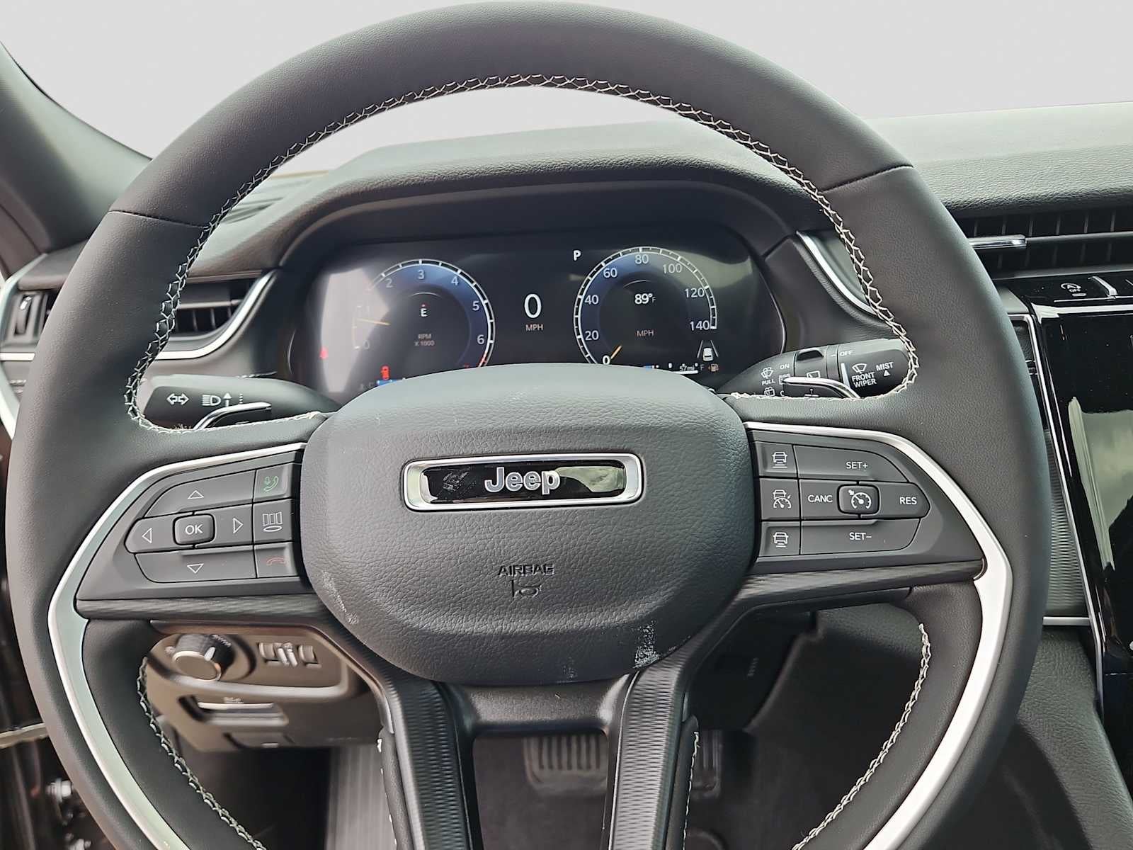 2026 Jeep Grand Cherokee GRAND CHEROKEE LAREDO X 4X4