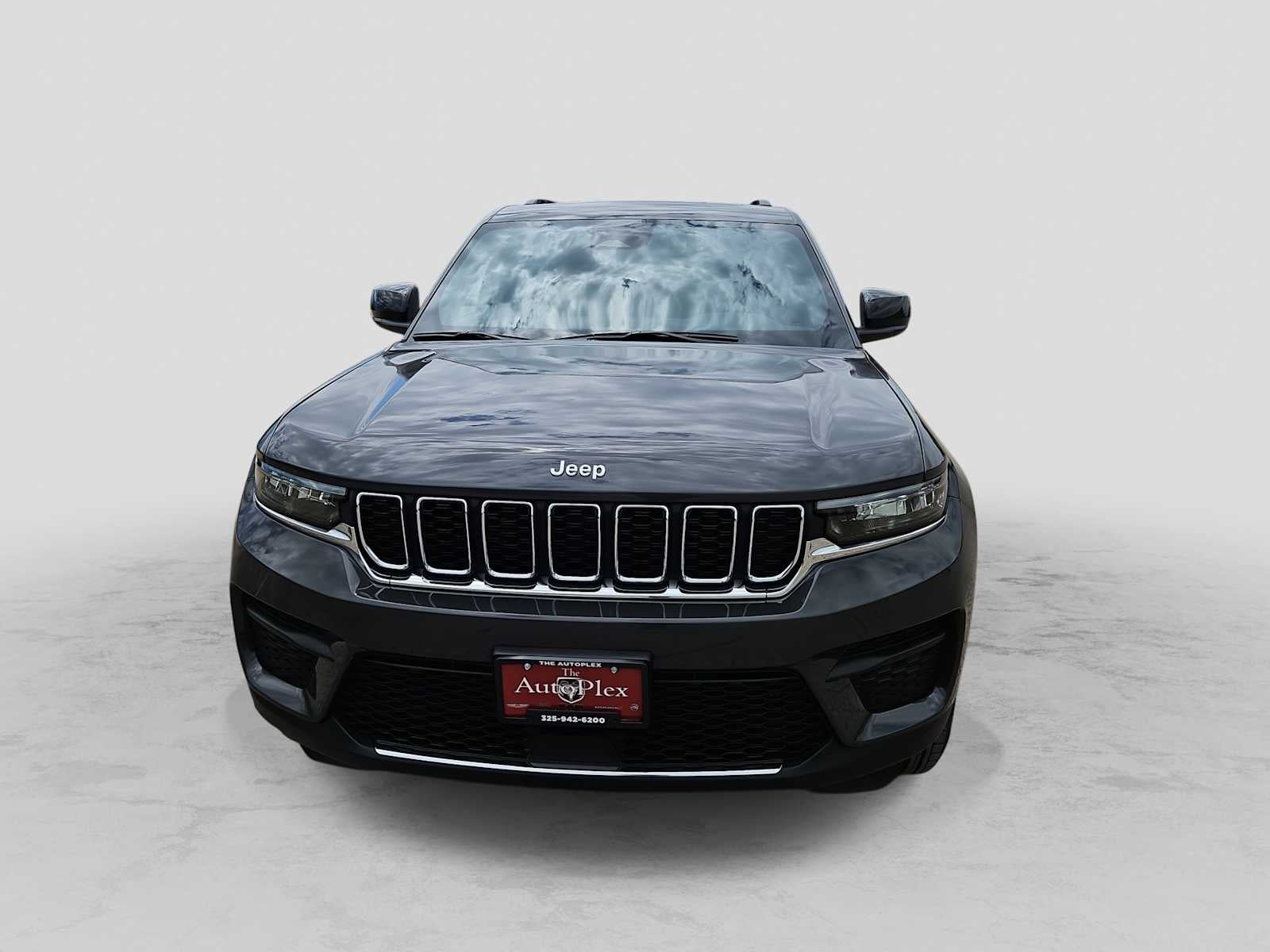 2026 Jeep Grand Cherokee GRAND CHEROKEE LAREDO X 4X4