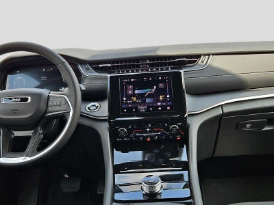 2026 Jeep Grand Cherokee GRAND CHEROKEE LAREDO X 4X4