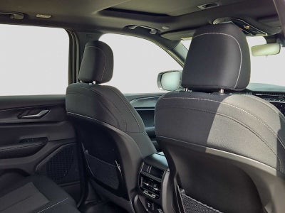 2026 Jeep Grand Cherokee GRAND CHEROKEE LAREDO X 4X4