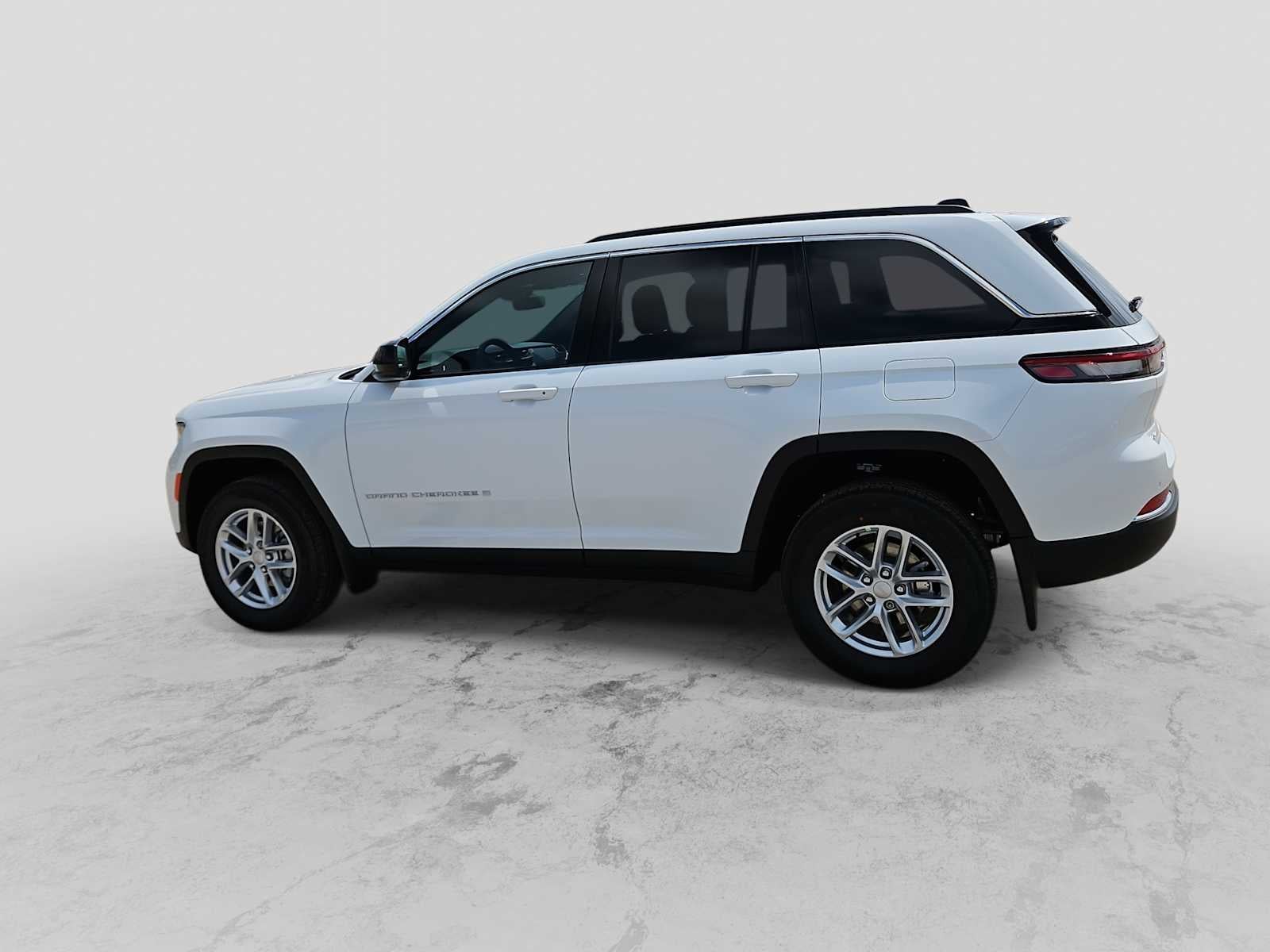 2026 Jeep Grand Cherokee GRAND CHEROKEE LAREDO X 4X4