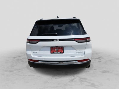 2026 Jeep Grand Cherokee GRAND CHEROKEE LAREDO X 4X4