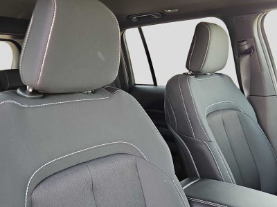 2026 Jeep Grand Cherokee GRAND CHEROKEE LAREDO X 4X4