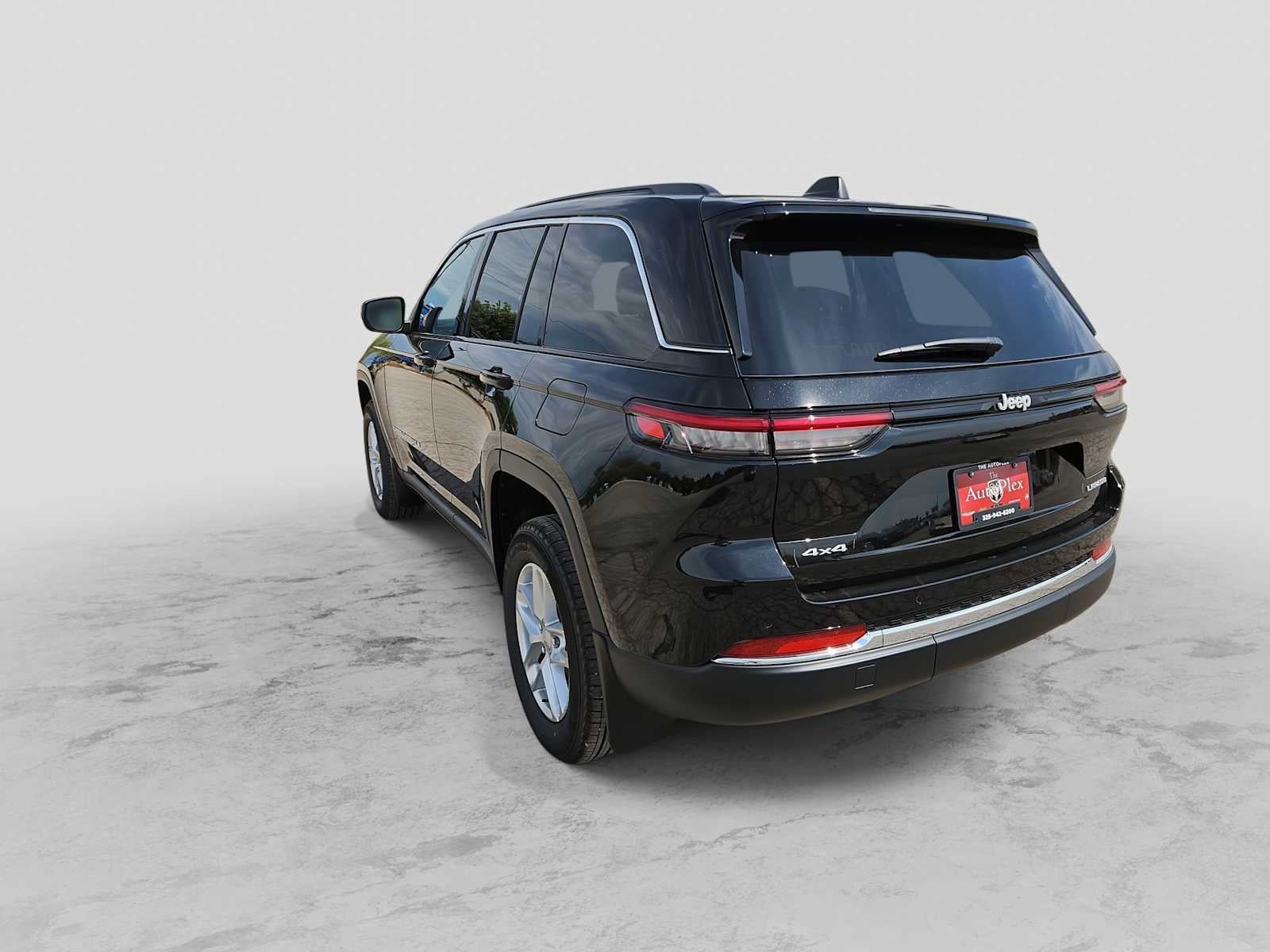 2026 Jeep Grand Cherokee GRAND CHEROKEE LAREDO X 4X4