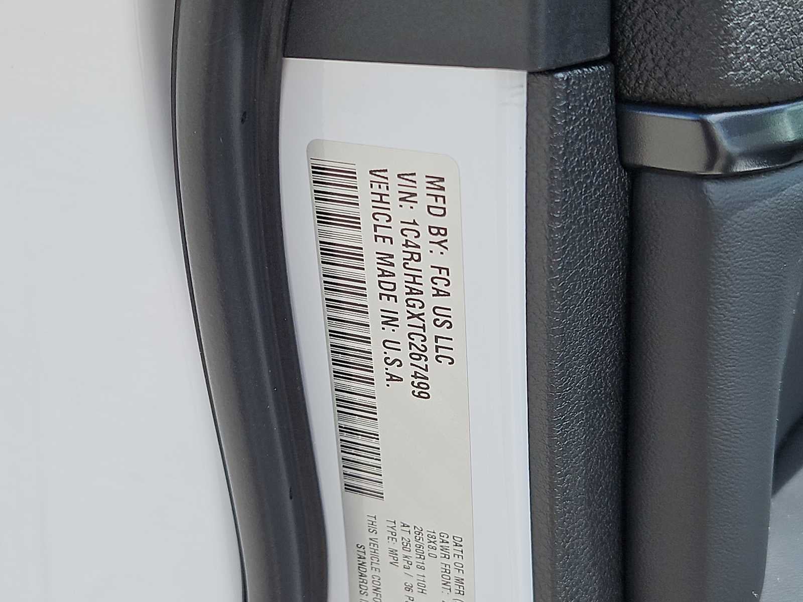 2026 Jeep Grand Cherokee GRAND CHEROKEE LAREDO X 4X4