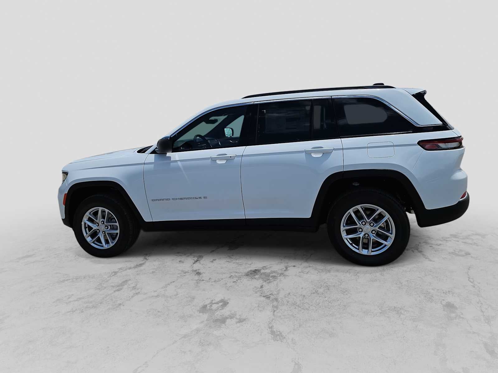2026 Jeep Grand Cherokee GRAND CHEROKEE LAREDO X 4X4