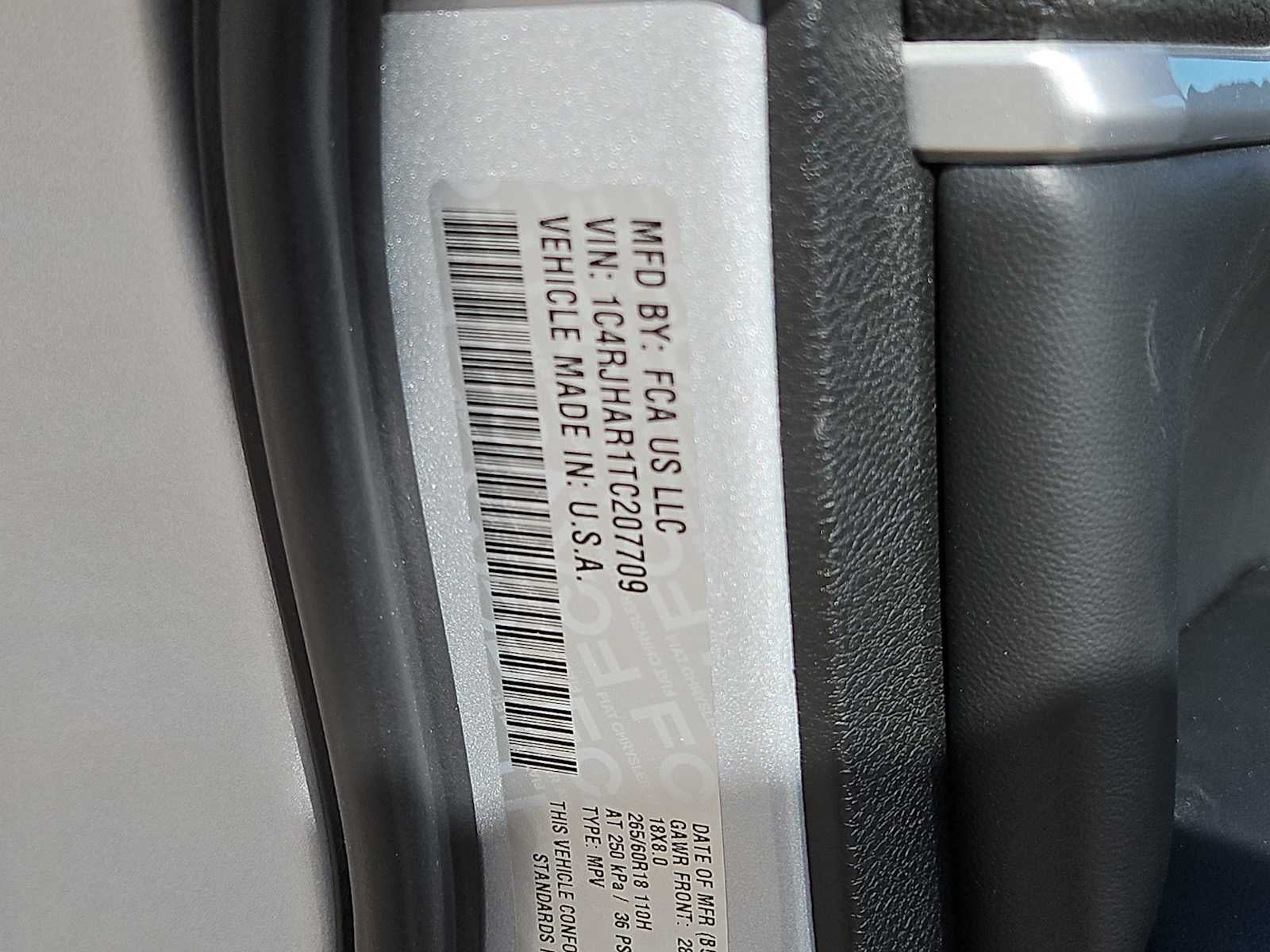 2026 Jeep Grand Cherokee GRAND CHEROKEE LAREDO ALTITUDE 4X4