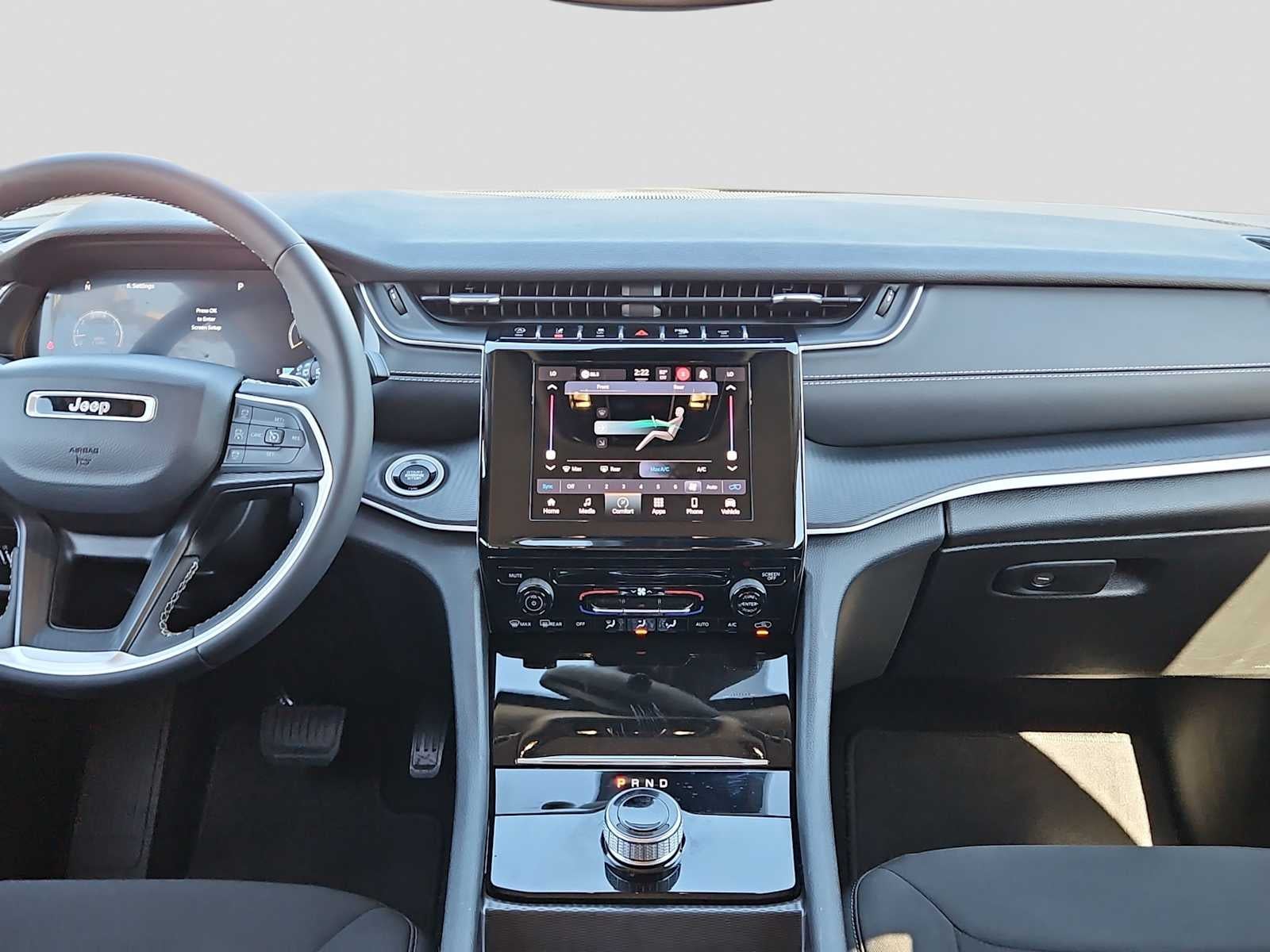 2024 Jeep Grand Cherokee L Laredo 4x2