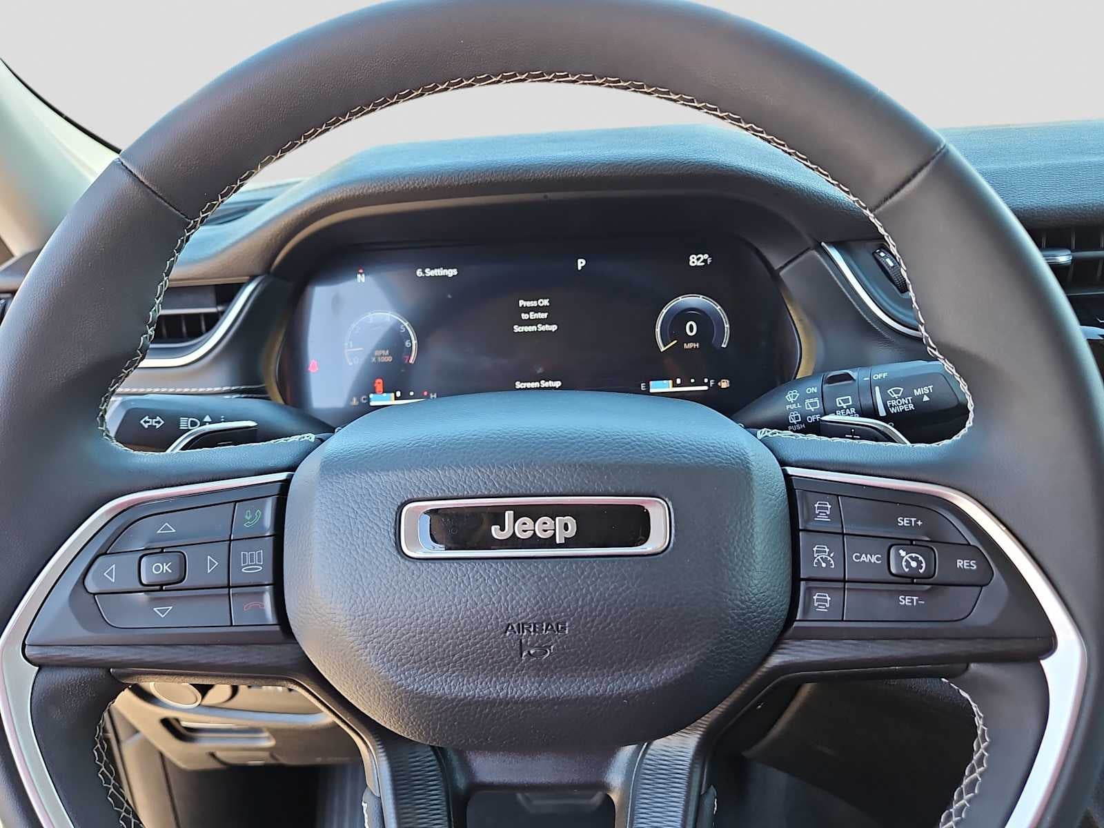 2024 Jeep Grand Cherokee L Laredo 4x2