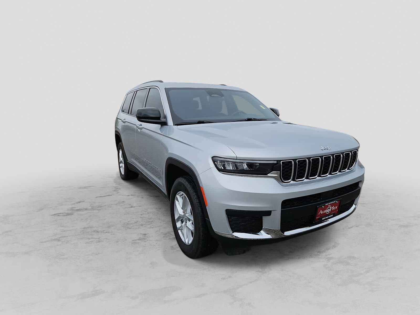 2025 Jeep Grand Cherokee L Laredo 4x2