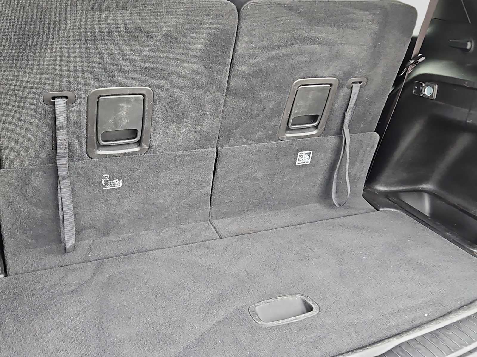2025 Jeep Grand Cherokee L Laredo 4x2