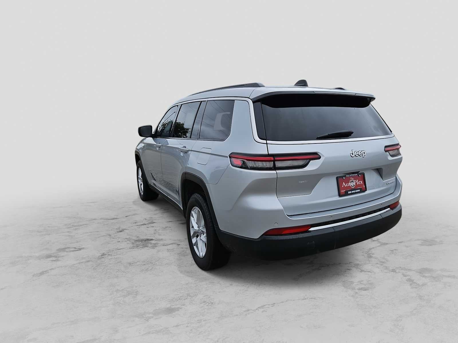 2025 Jeep Grand Cherokee L Laredo 4x2