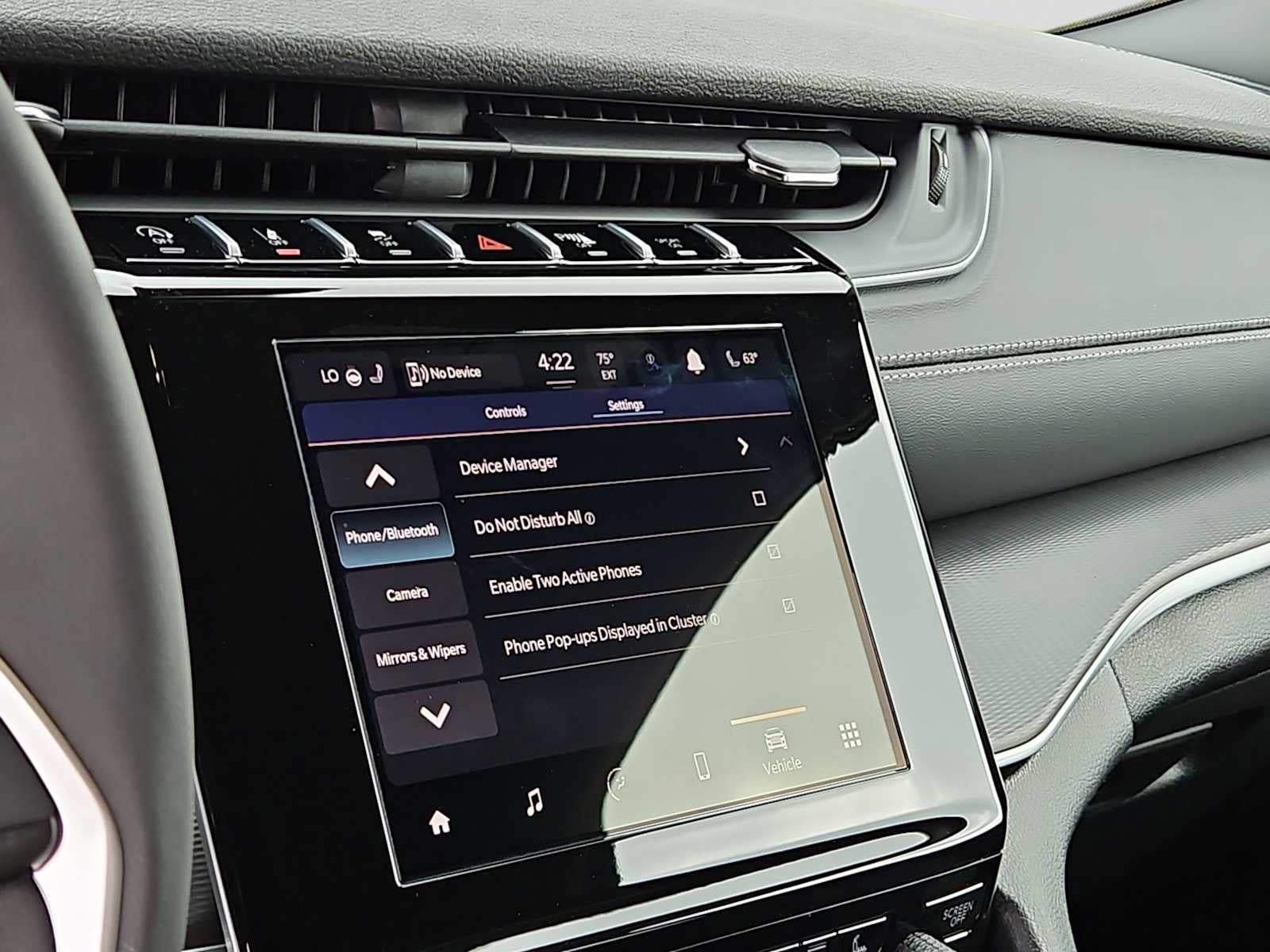 2026 Jeep Grand Cherokee GRAND CHEROKEE L LAREDO X 4X2