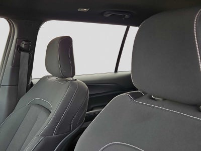 2025 Jeep Grand Cherokee L Laredo 4x2