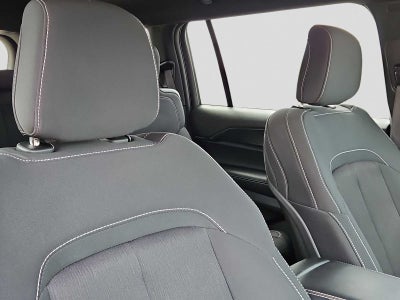 2025 Jeep Grand Cherokee L Laredo 4x2