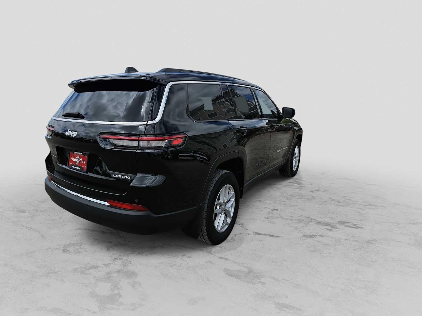 2025 Jeep Grand Cherokee L Laredo 4x2