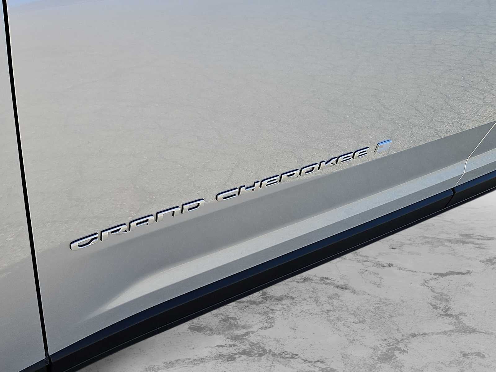 2026 Jeep Grand Cherokee GRAND CHEROKEE L LAREDO X 4X2