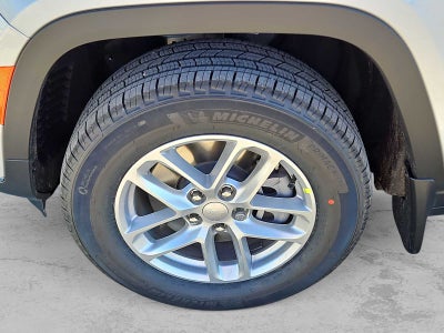 2026 Jeep Grand Cherokee GRAND CHEROKEE L LAREDO X 4X2