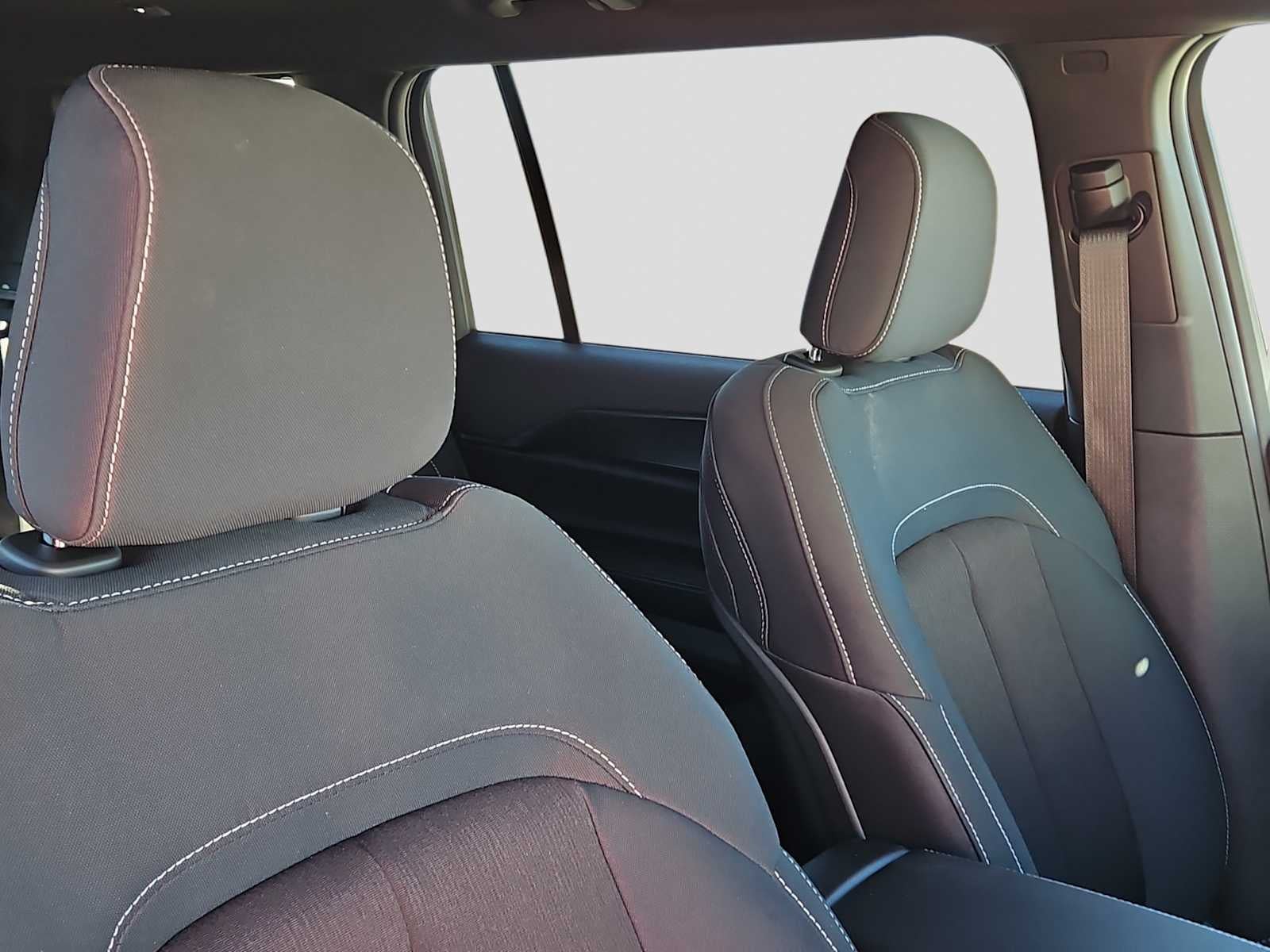 2026 Jeep Grand Cherokee GRAND CHEROKEE L LAREDO X 4X2