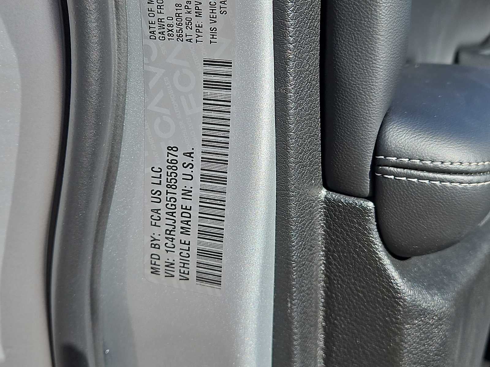 2026 Jeep Grand Cherokee GRAND CHEROKEE L LAREDO X 4X2