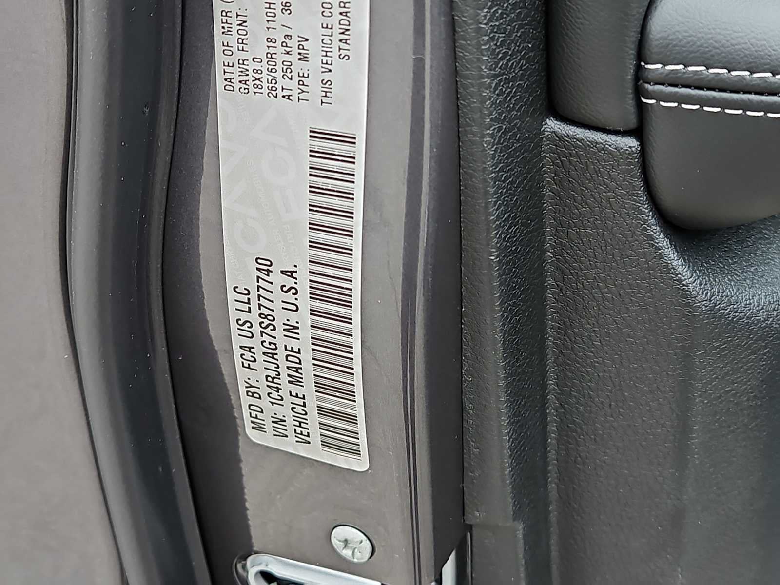 2025 Jeep Grand Cherokee GRAND CHEROKEE L LAREDO X 4X2