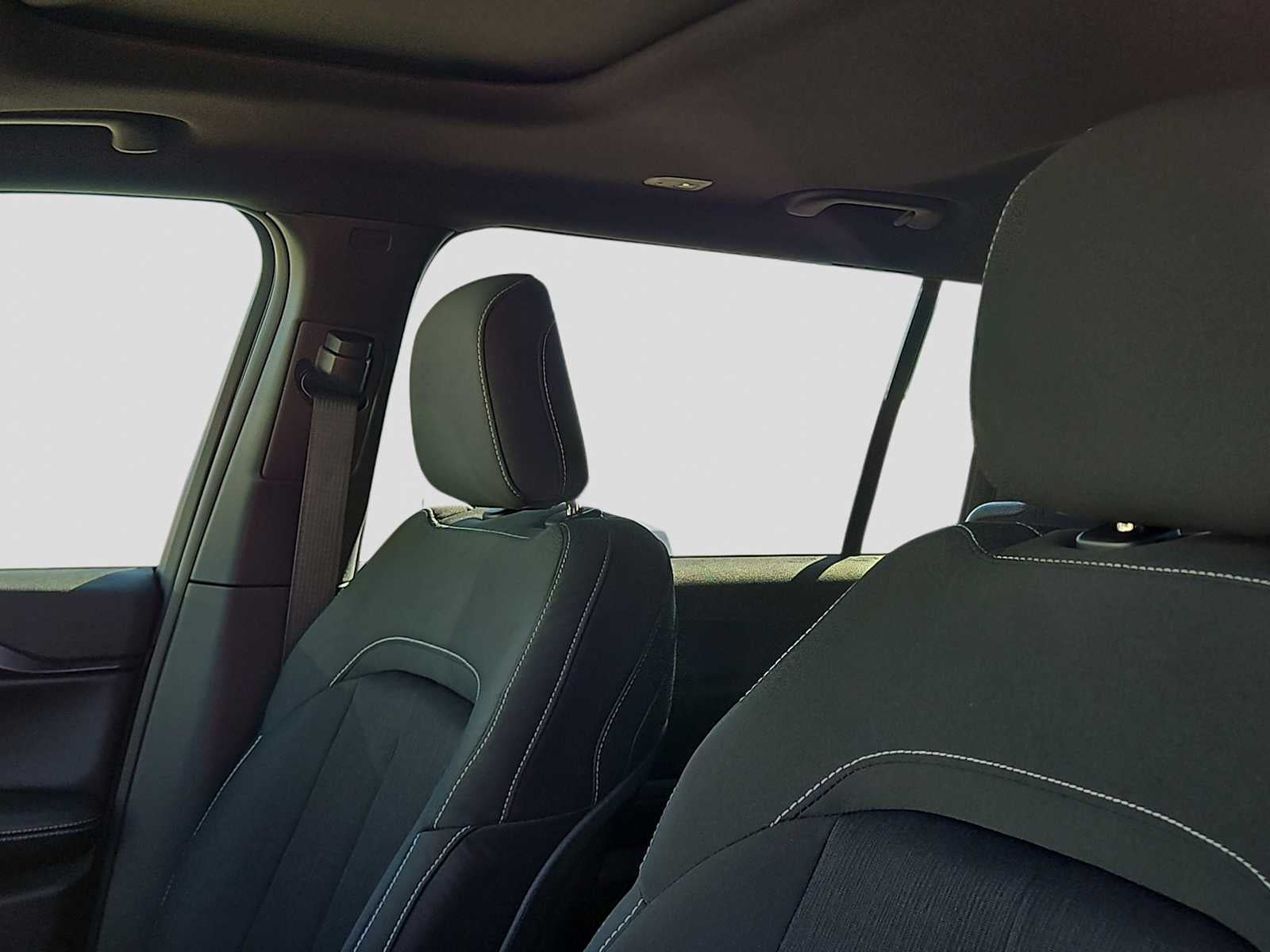 2026 Jeep Grand Cherokee GRAND CHEROKEE L LAREDO X 4X2