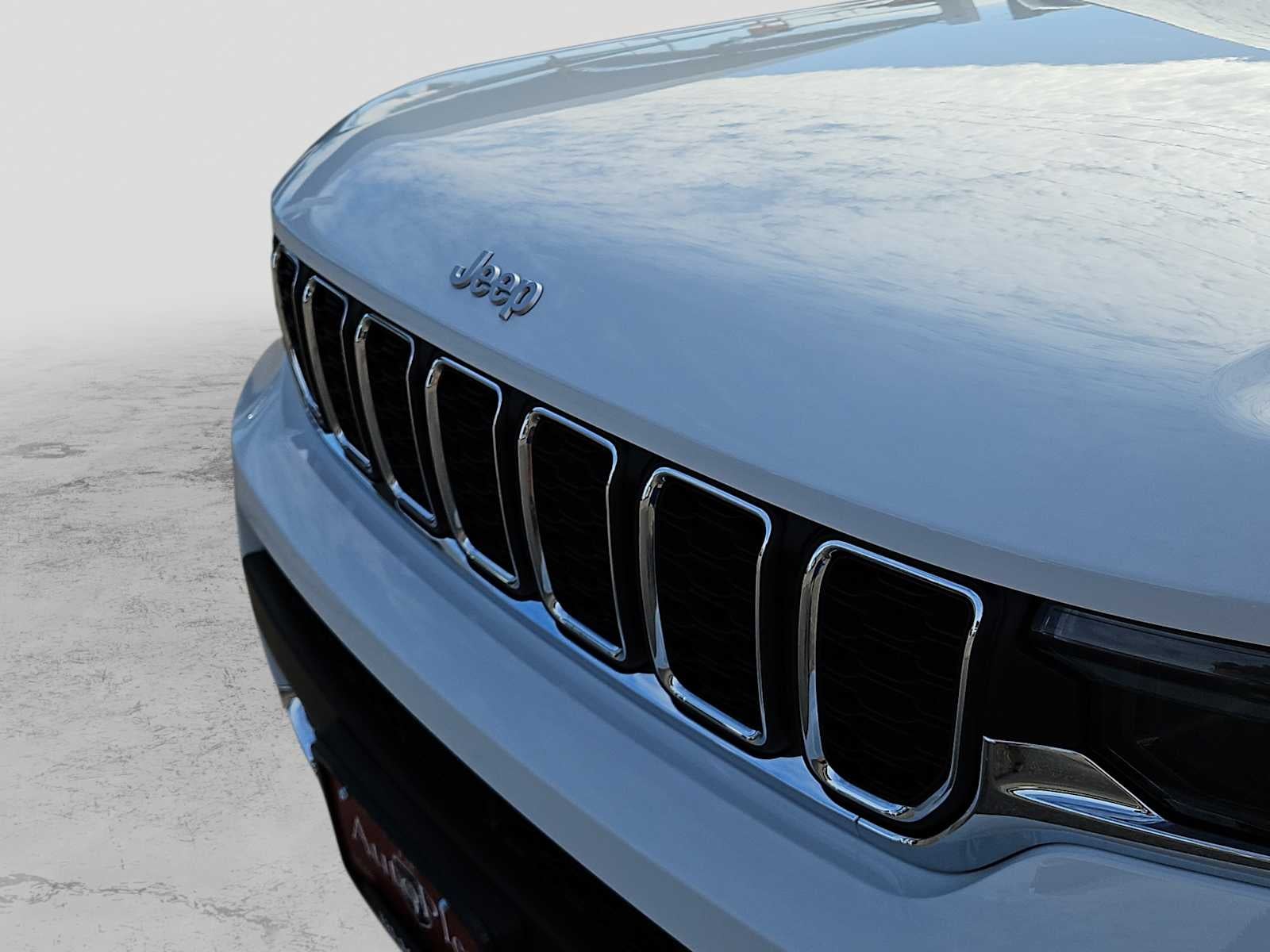 2025 Jeep Grand Cherokee GRAND CHEROKEE L LAREDO X 4X2