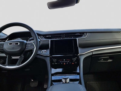 2025 Jeep Grand Cherokee GRAND CHEROKEE L LAREDO X 4X2