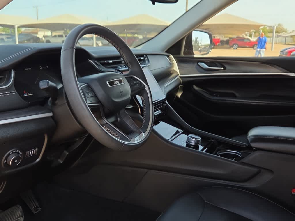 2023 Jeep Grand Cherokee L Limited 4x2