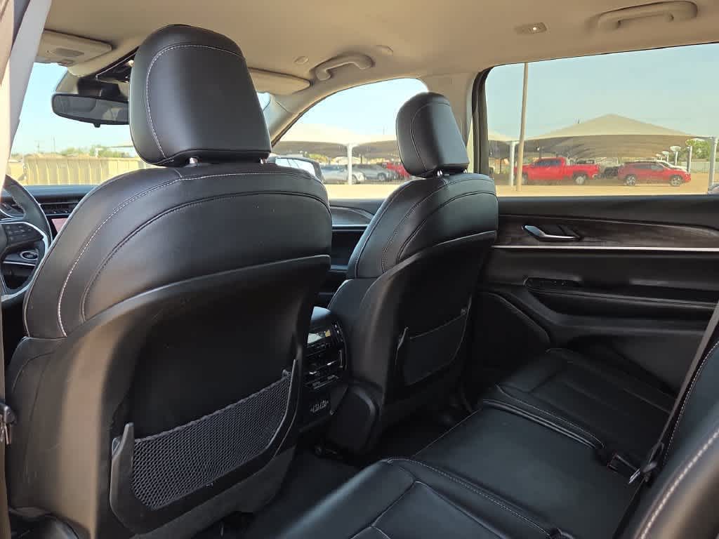 2023 Jeep Grand Cherokee L Limited 4x2