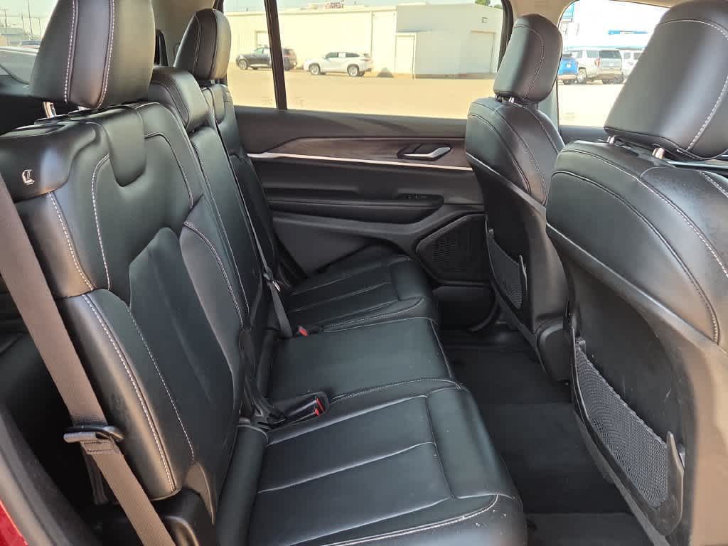 2023 Jeep Grand Cherokee L Limited 4x2