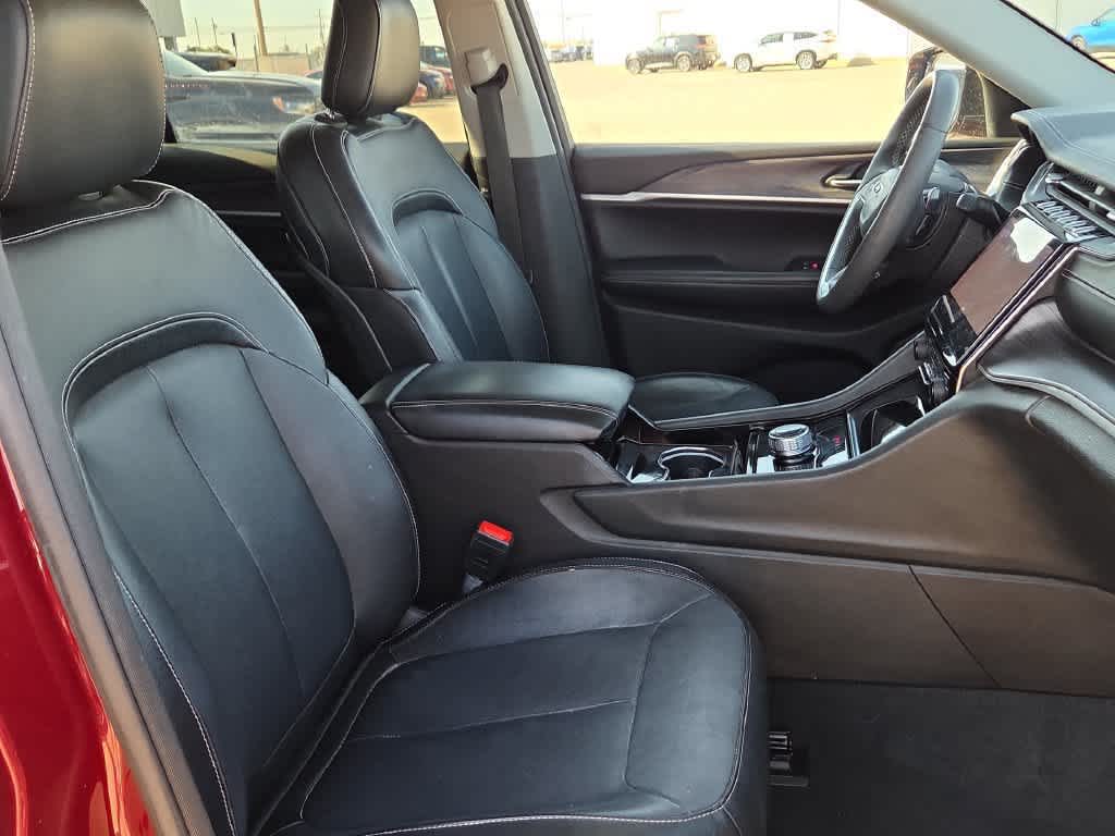 2023 Jeep Grand Cherokee L Limited 4x2