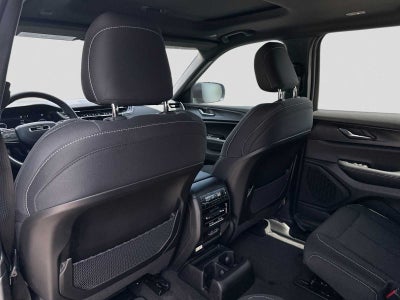 2026 Jeep Grand Cherokee L GRAND CHEROKEE L LAREDO X 4X4