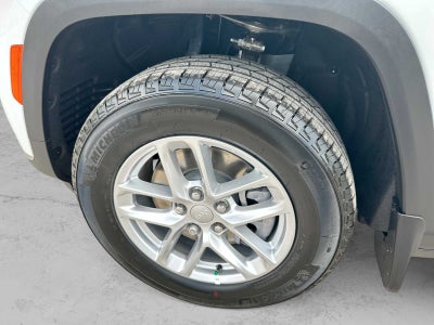 2026 Jeep Grand Cherokee L GRAND CHEROKEE L LAREDO X 4X4