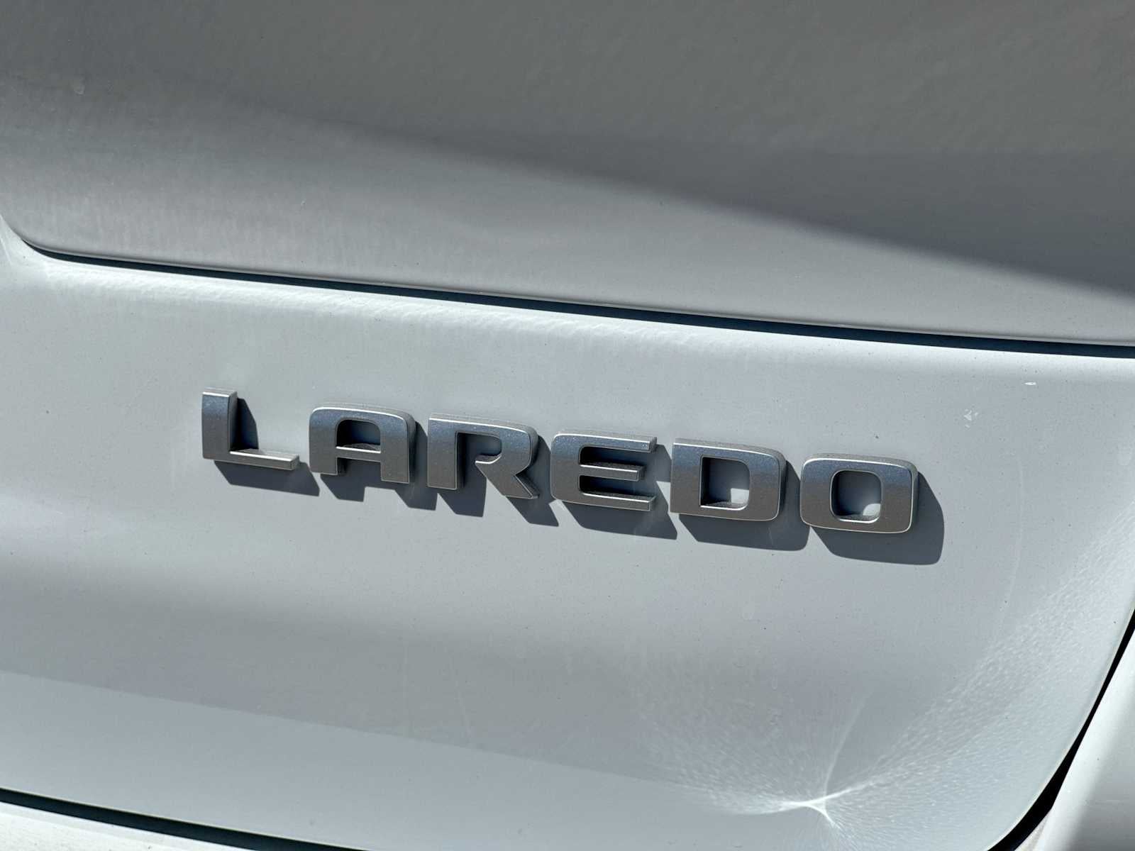 2026 Jeep Grand Cherokee L GRAND CHEROKEE L LAREDO X 4X4