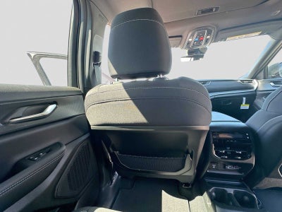2026 Jeep Grand Cherokee L GRAND CHEROKEE L LAREDO X 4X4