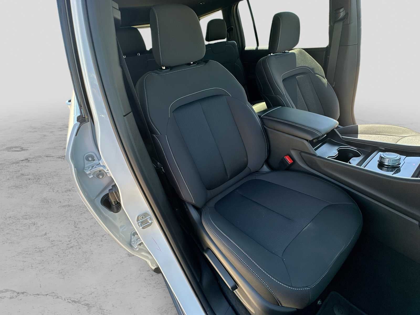 2026 Jeep Grand Cherokee L GRAND CHEROKEE L LAREDO X 4X4
