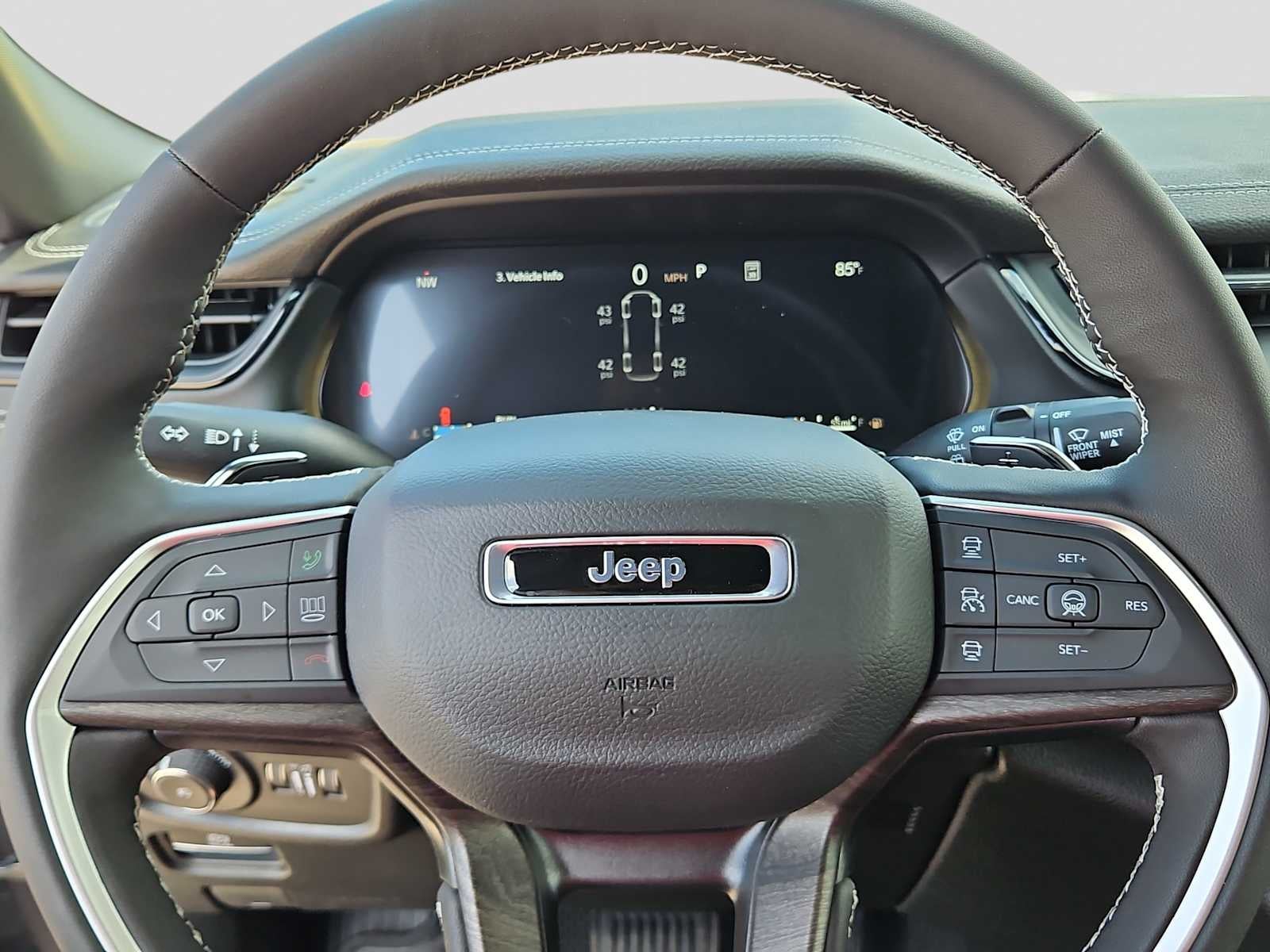 2026 Jeep Grand Cherokee L GRAND CHEROKEE L LIMITED 4X4