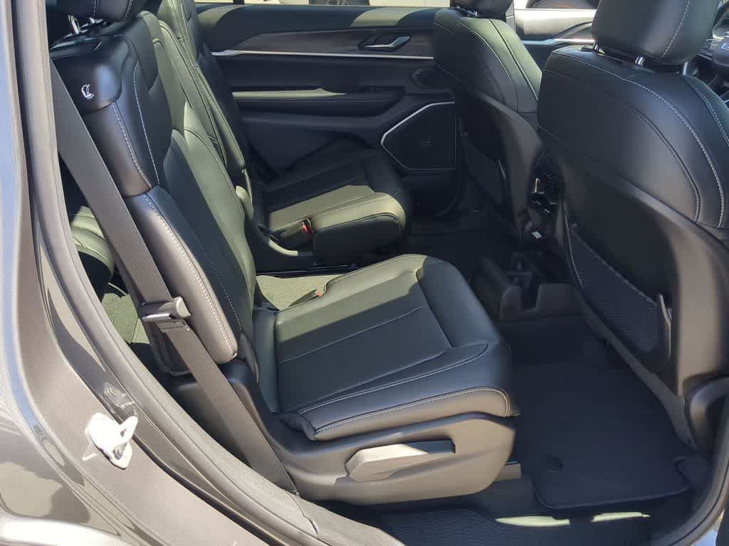 2026 Jeep Grand Cherokee L GRAND CHEROKEE L LIMITED 4X4