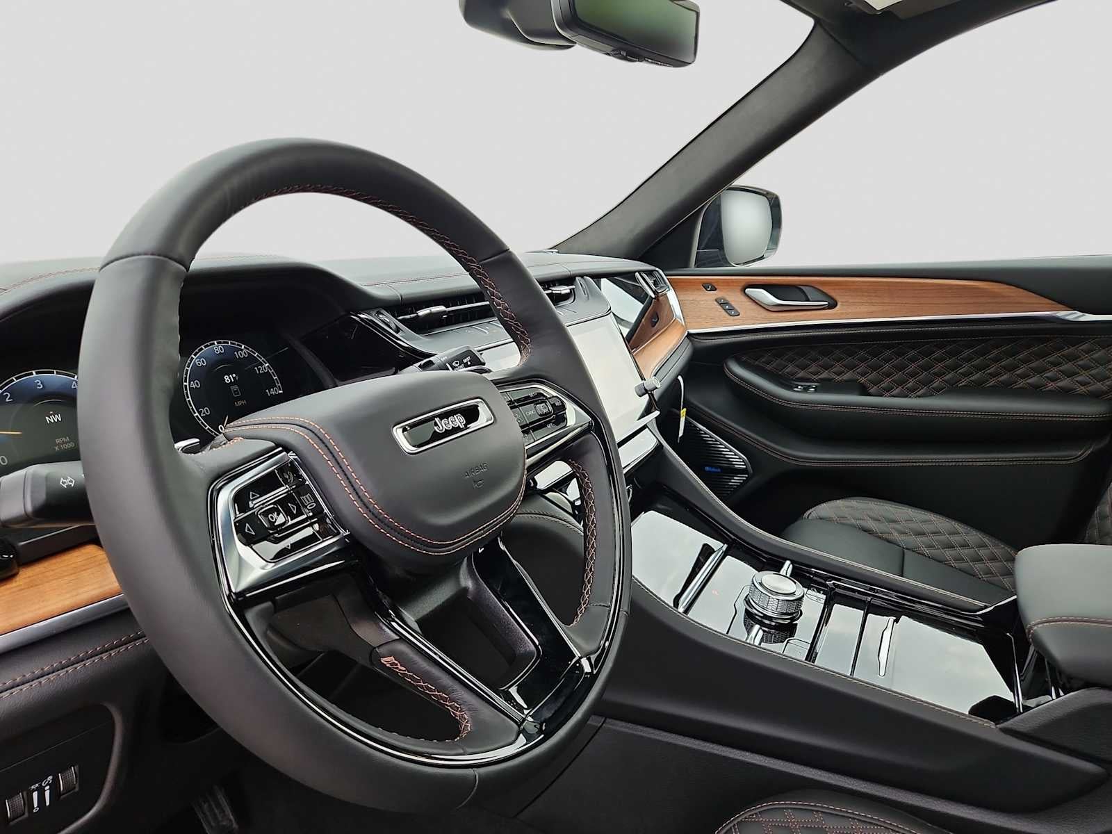 2026 Jeep Grand Cherokee L GRAND CHEROKEE L SUMMIT 4X4