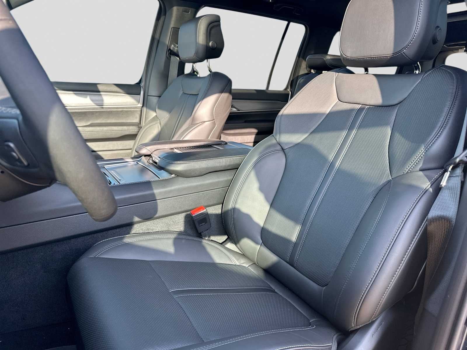2026 Jeep Grand Wagoneer GRAND WAGONEER UPLAND 4X4