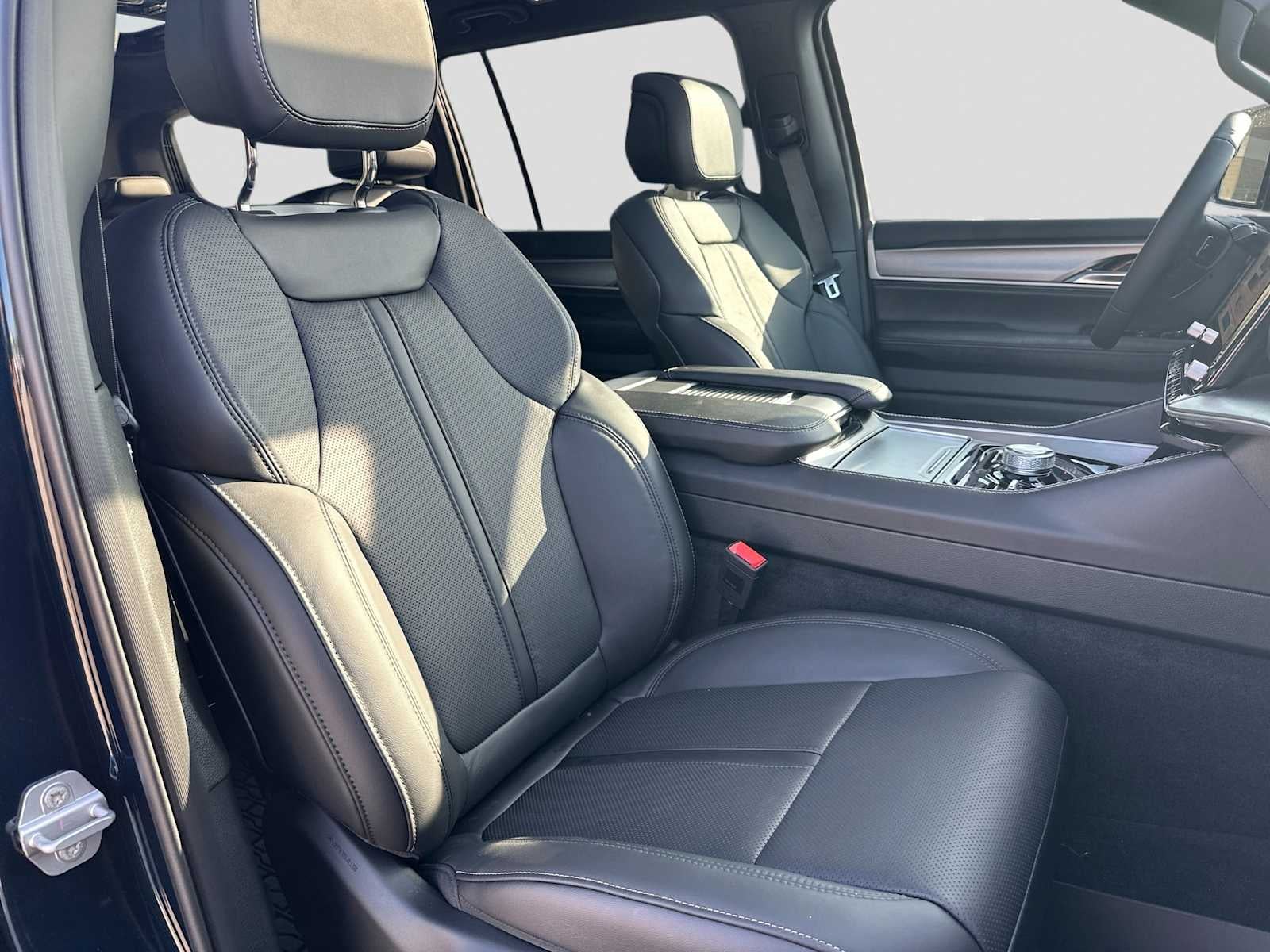 2026 Jeep Grand Wagoneer GRAND WAGONEER UPLAND 4X4