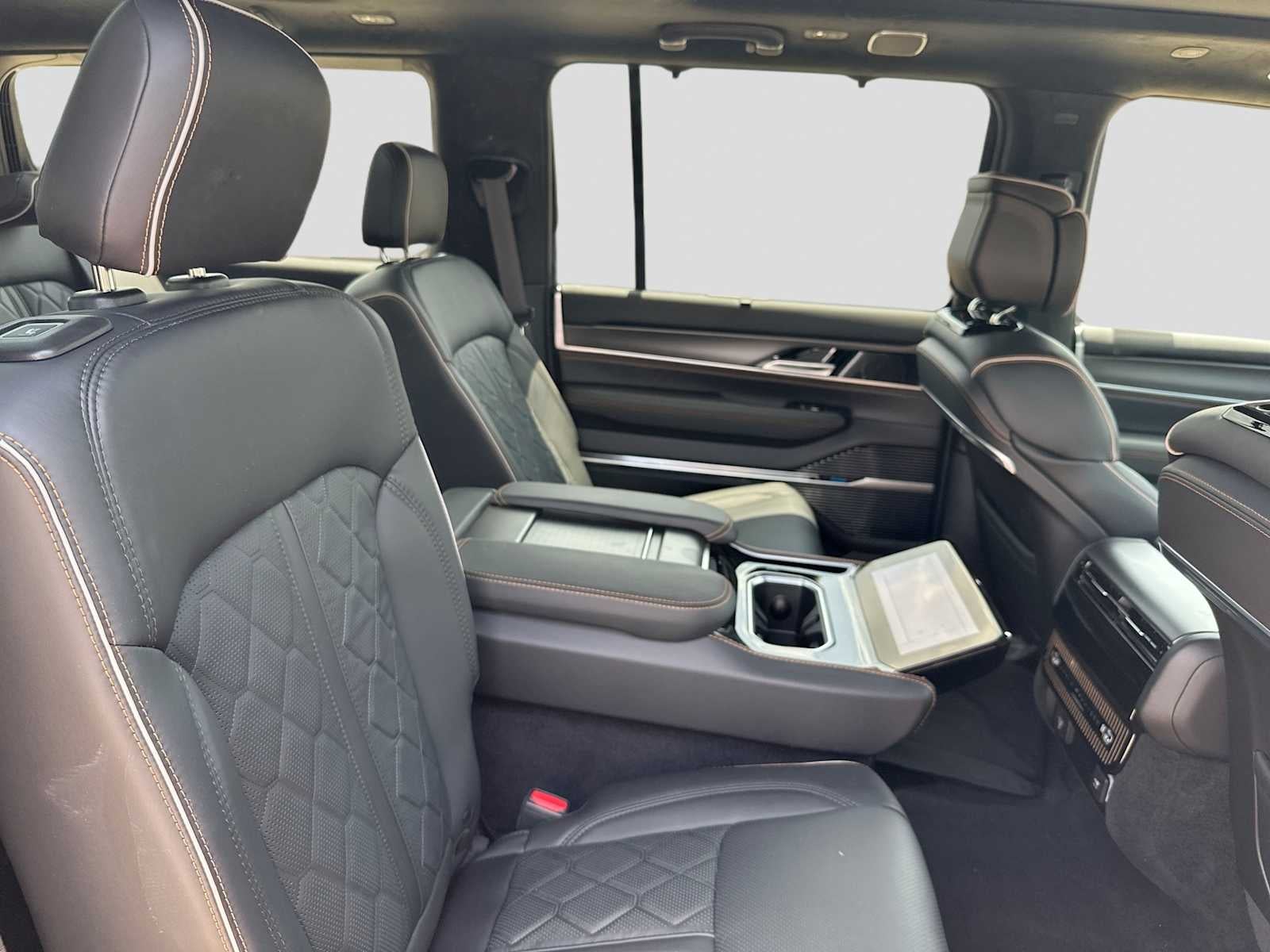 2026 Jeep Grand Wagoneer GRAND WAGONEER SUMMIT RESERVE 4X4