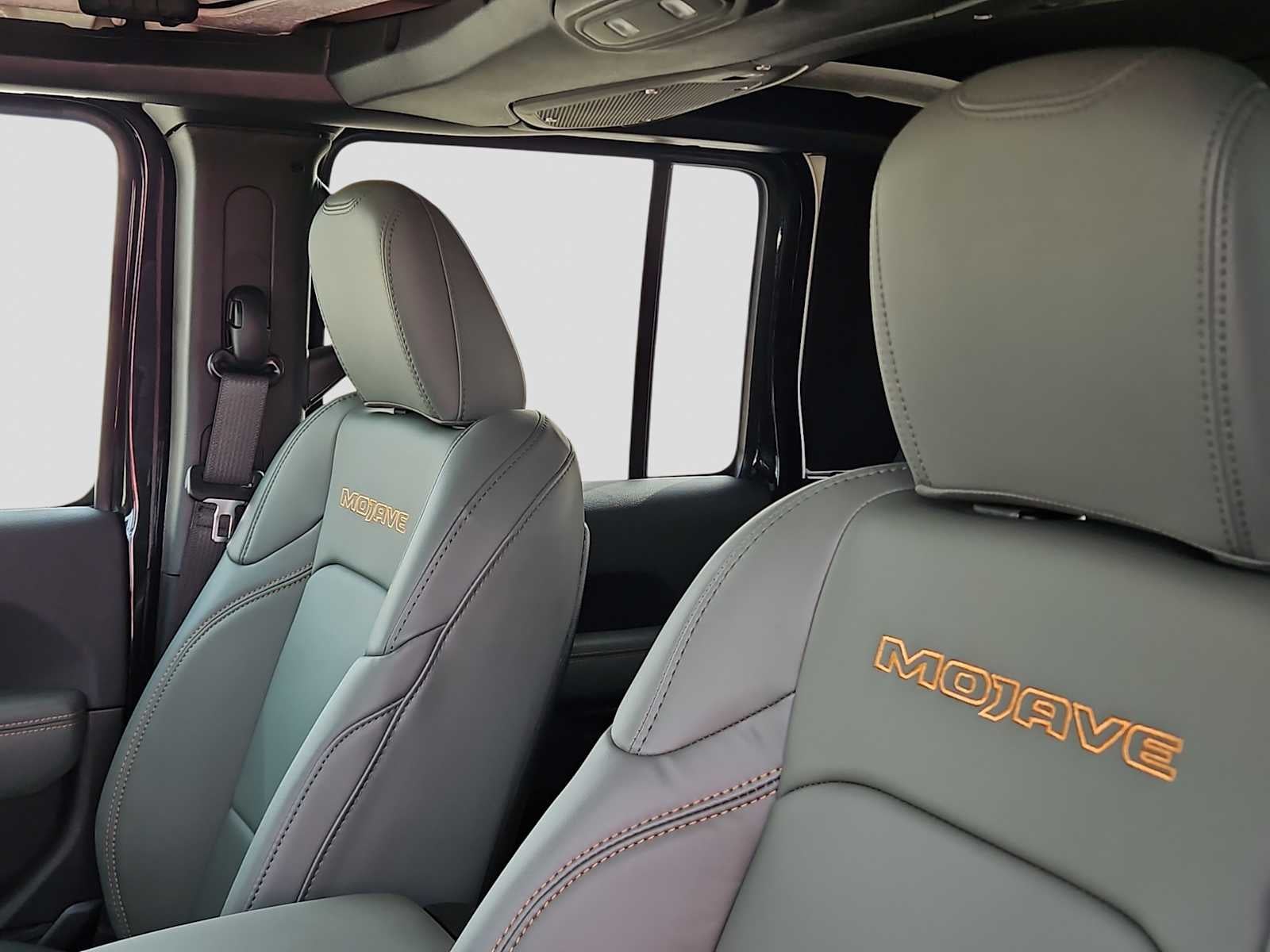 2026 Jeep Gladiator GLADIATOR MOJAVE X 4X4