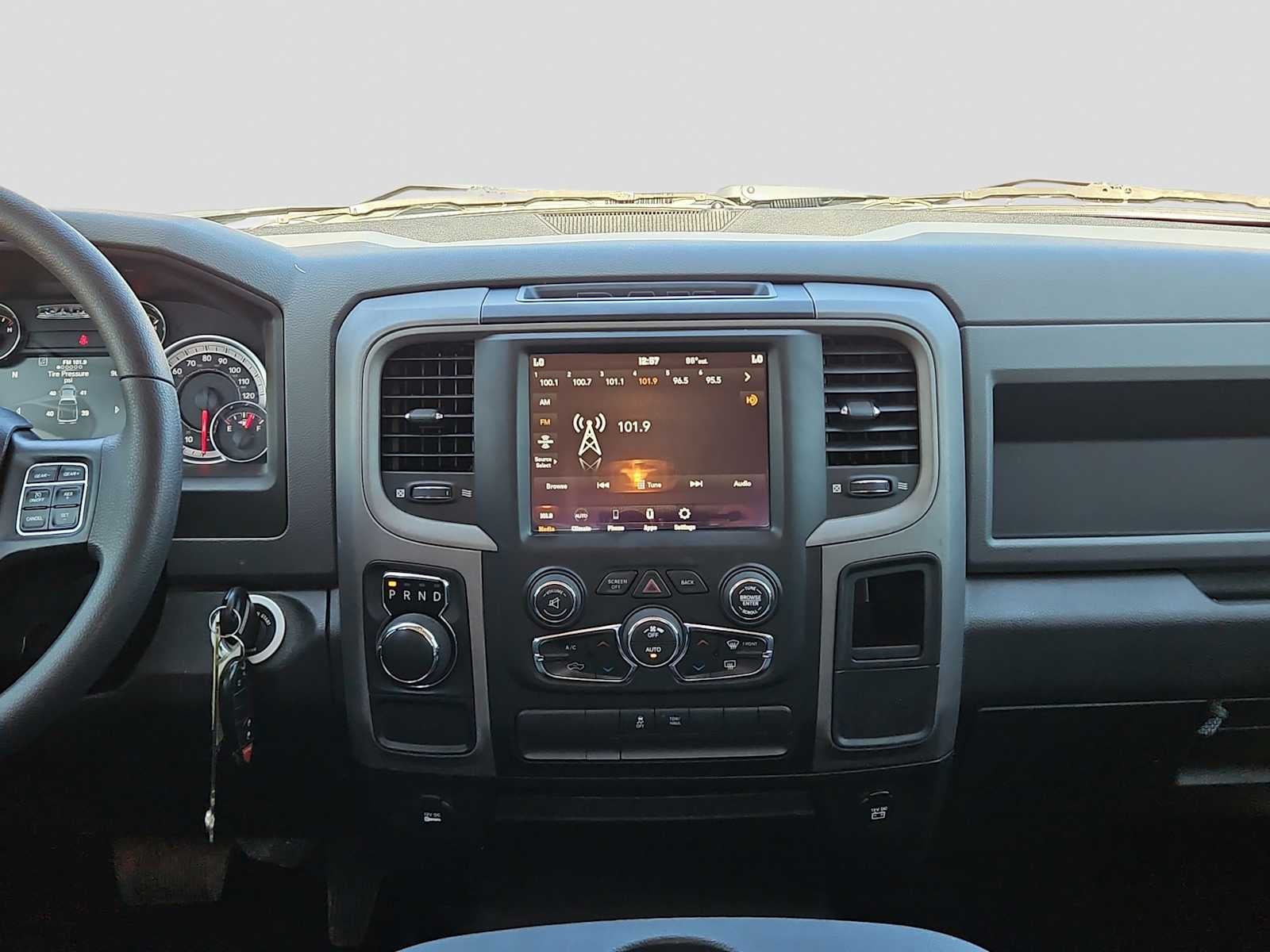 2020 RAM 1500 Classic Tradesman Quad Cab 4x2 6'4' Box