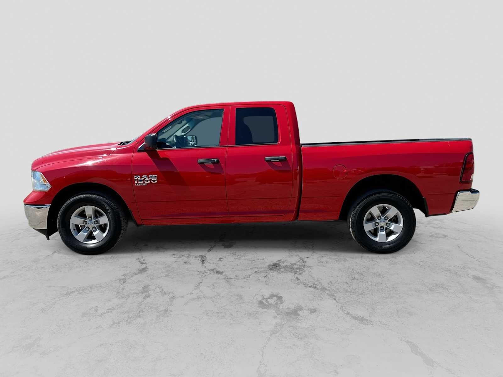 2024 RAM 1500 Classic SLT Quad Cab 4x2 6'4' Box