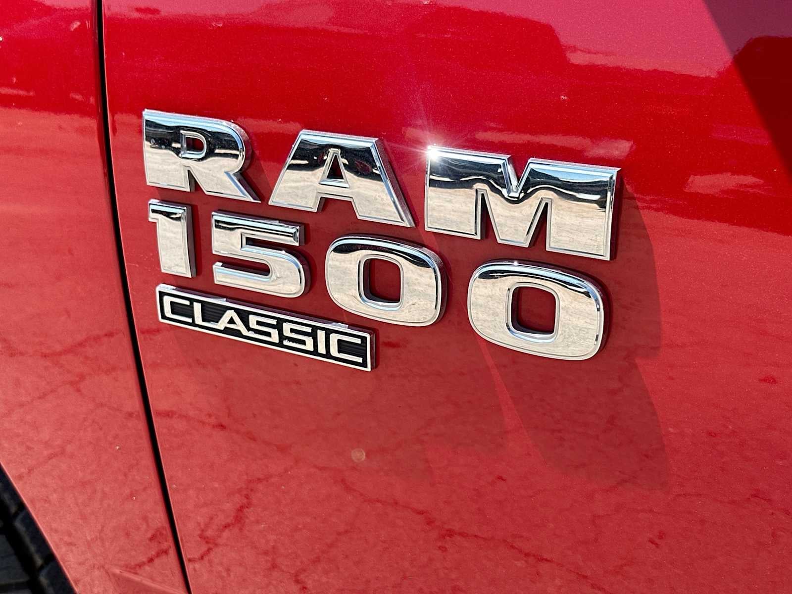 2024 RAM 1500 Classic SLT Quad Cab 4x2 6'4' Box