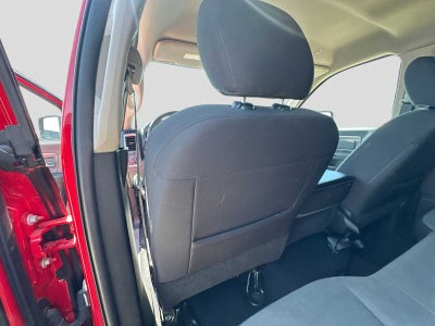 2024 RAM 1500 Classic SLT Quad Cab 4x2 6'4' Box